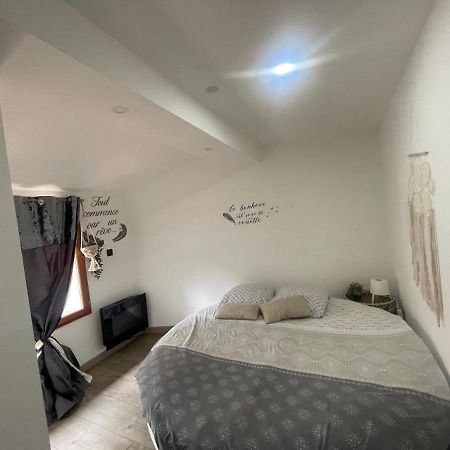 Trèbes Love'Room מראה חיצוני תמונה