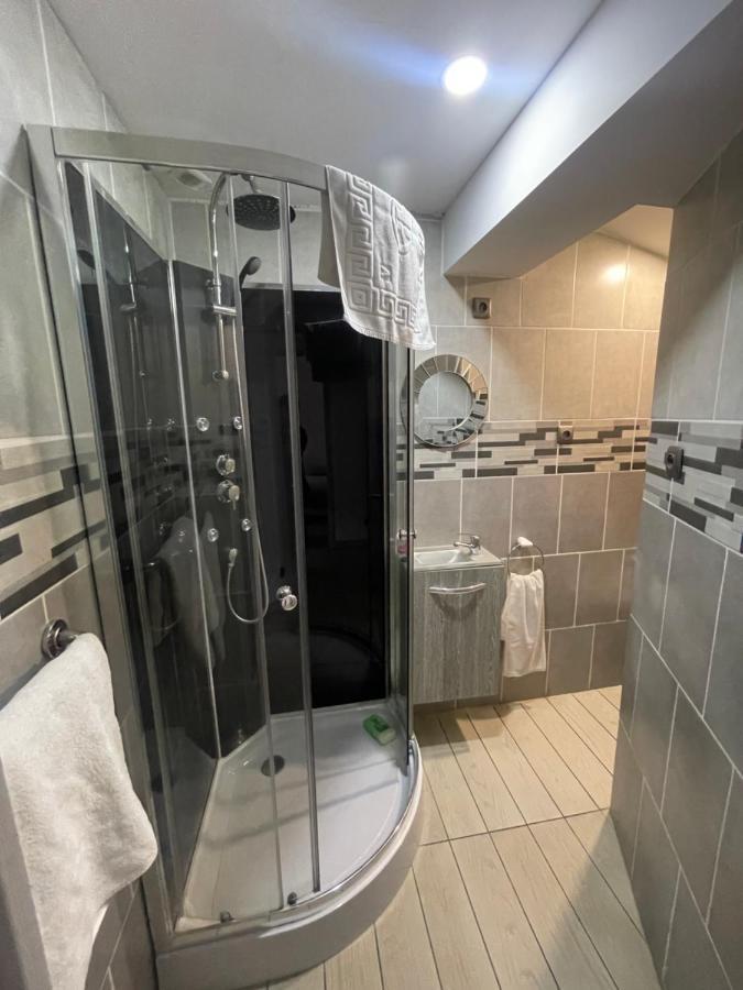 Trèbes Love'Room מראה חיצוני תמונה